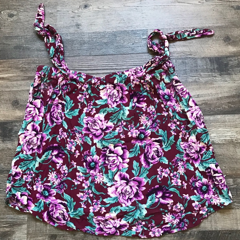 American Eagle Outfitters top